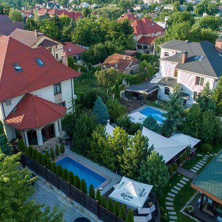 Diplomat Club Hotel Кишинёв Экстерьер фото