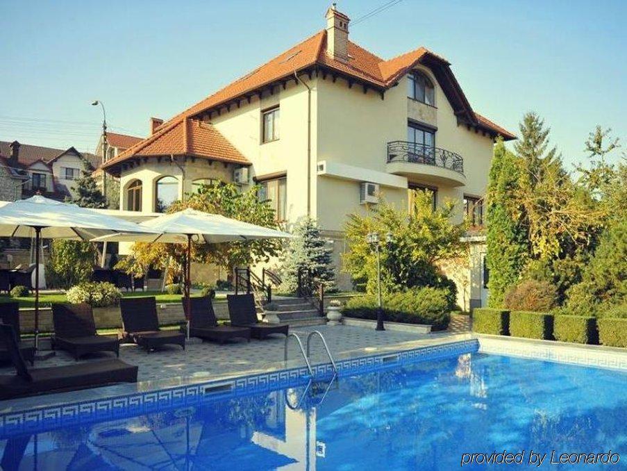 Diplomat Club Hotel Кишинёв Экстерьер фото