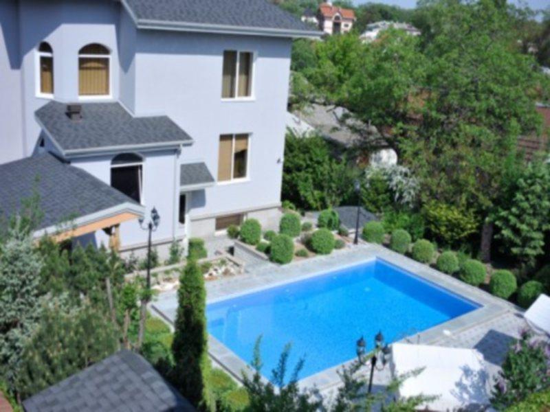 Diplomat Club Hotel Кишинёв Экстерьер фото