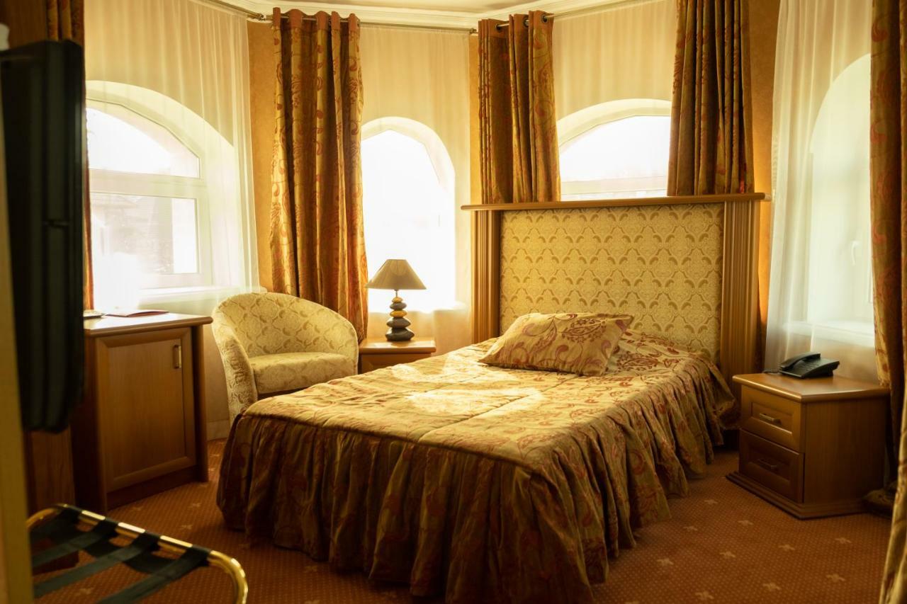 Diplomat Club Hotel Кишинёв Экстерьер фото