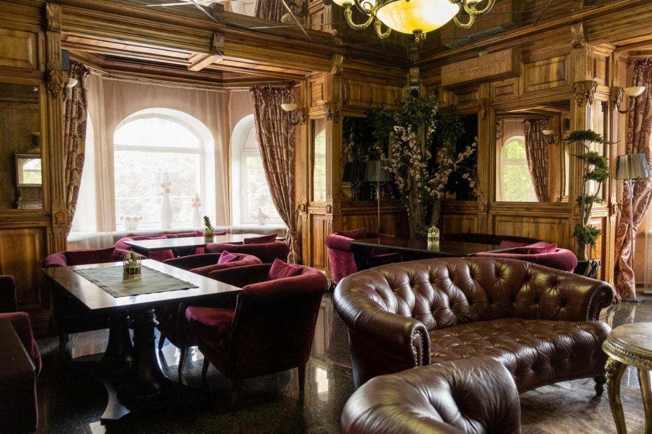 Diplomat Club Hotel Кишинёв Экстерьер фото