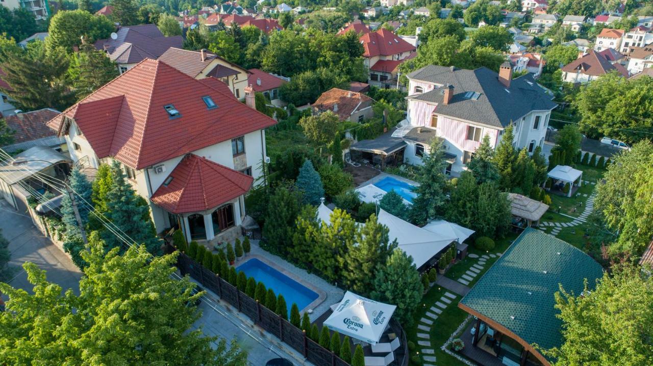 Diplomat Club Hotel Кишинёв Экстерьер фото