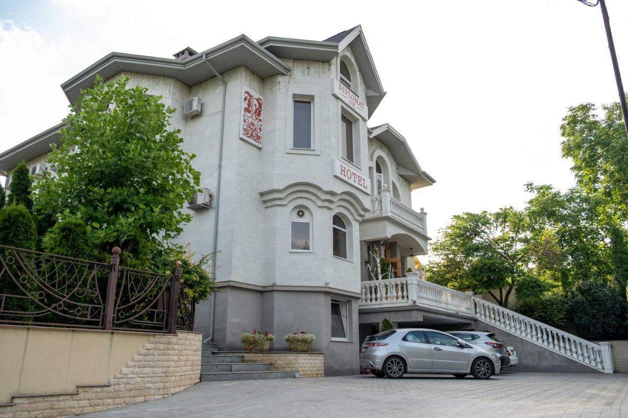 Diplomat Club Hotel Кишинёв Экстерьер фото