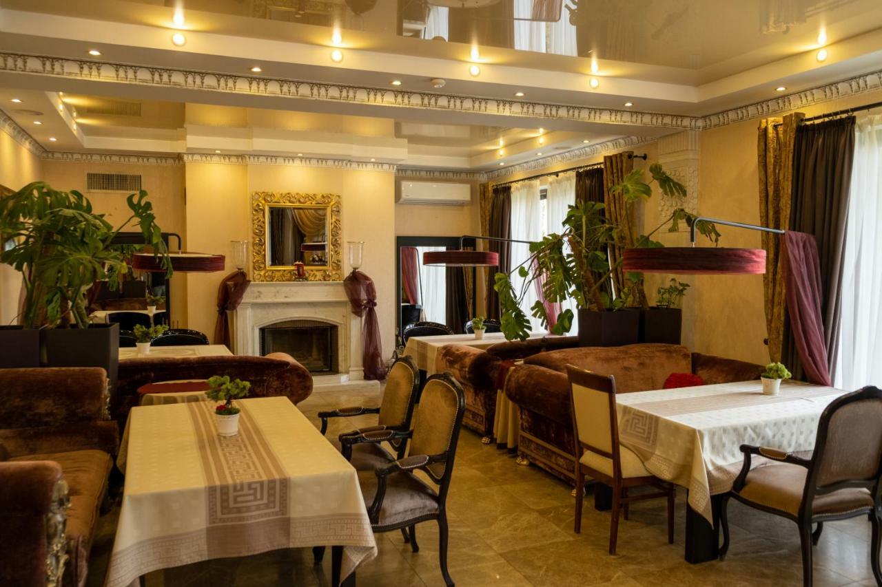 Diplomat Club Hotel Кишинёв Экстерьер фото