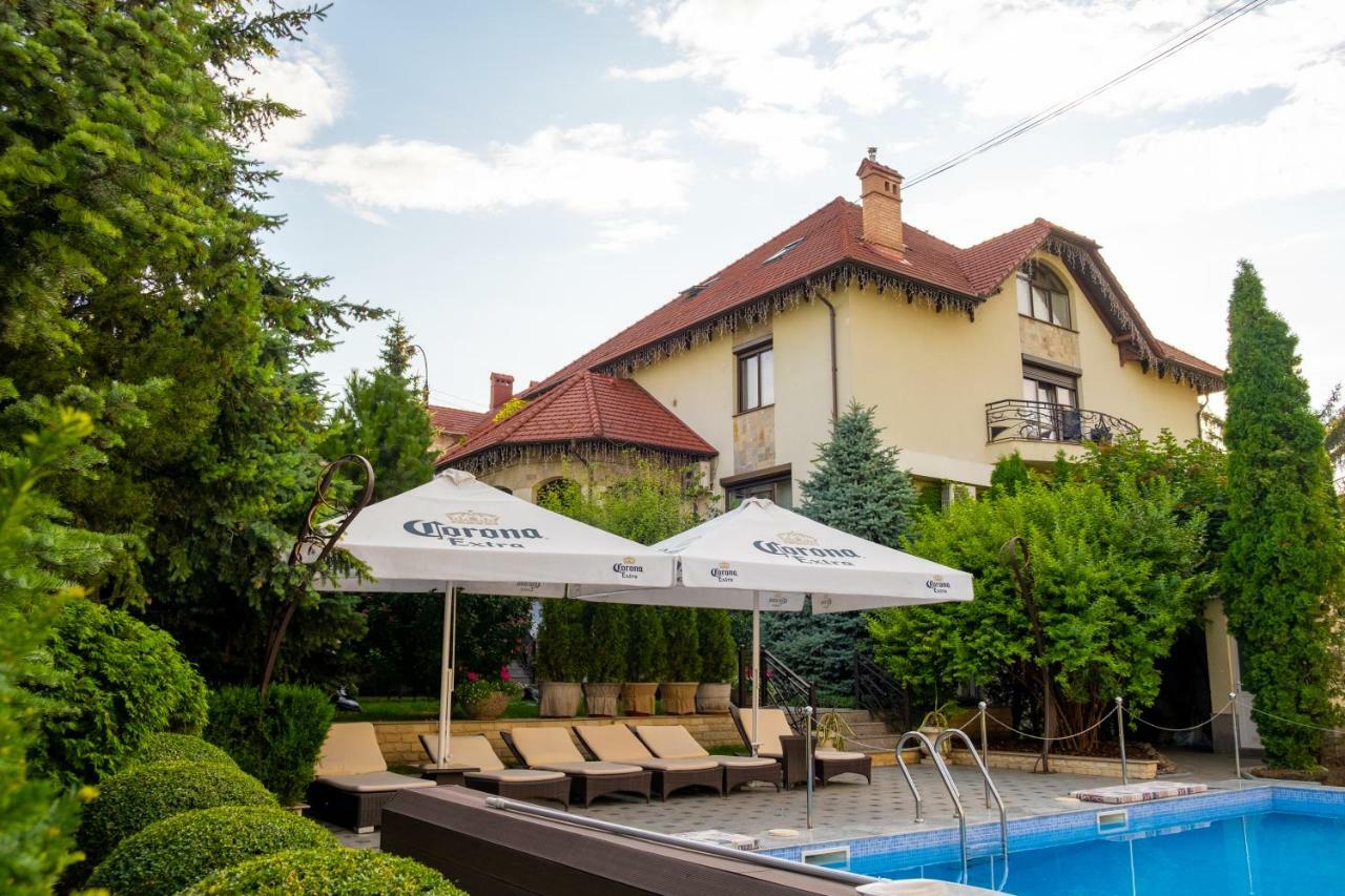 Diplomat Club Hotel Кишинёв Экстерьер фото